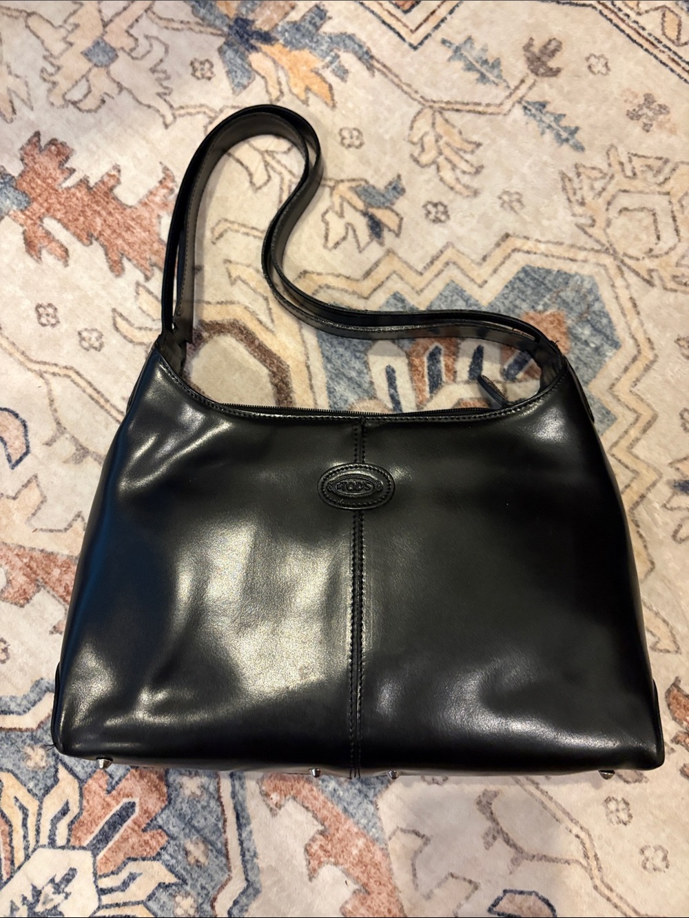 Tod's Black Smooth Leather Shoulder Bag